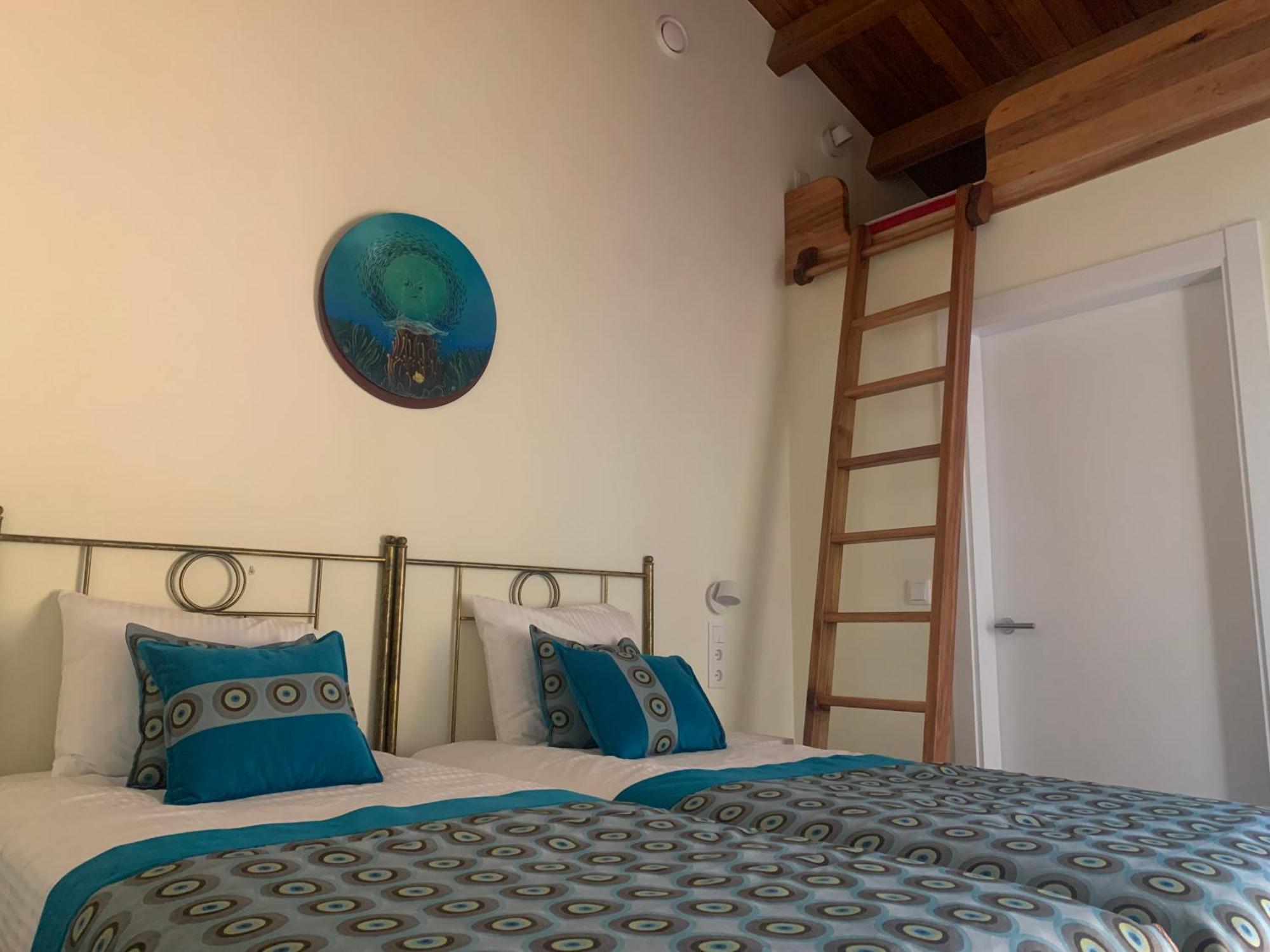 Daur The Middle Door - Exclusive For Pilgrims Hostel Panches Exterior photo